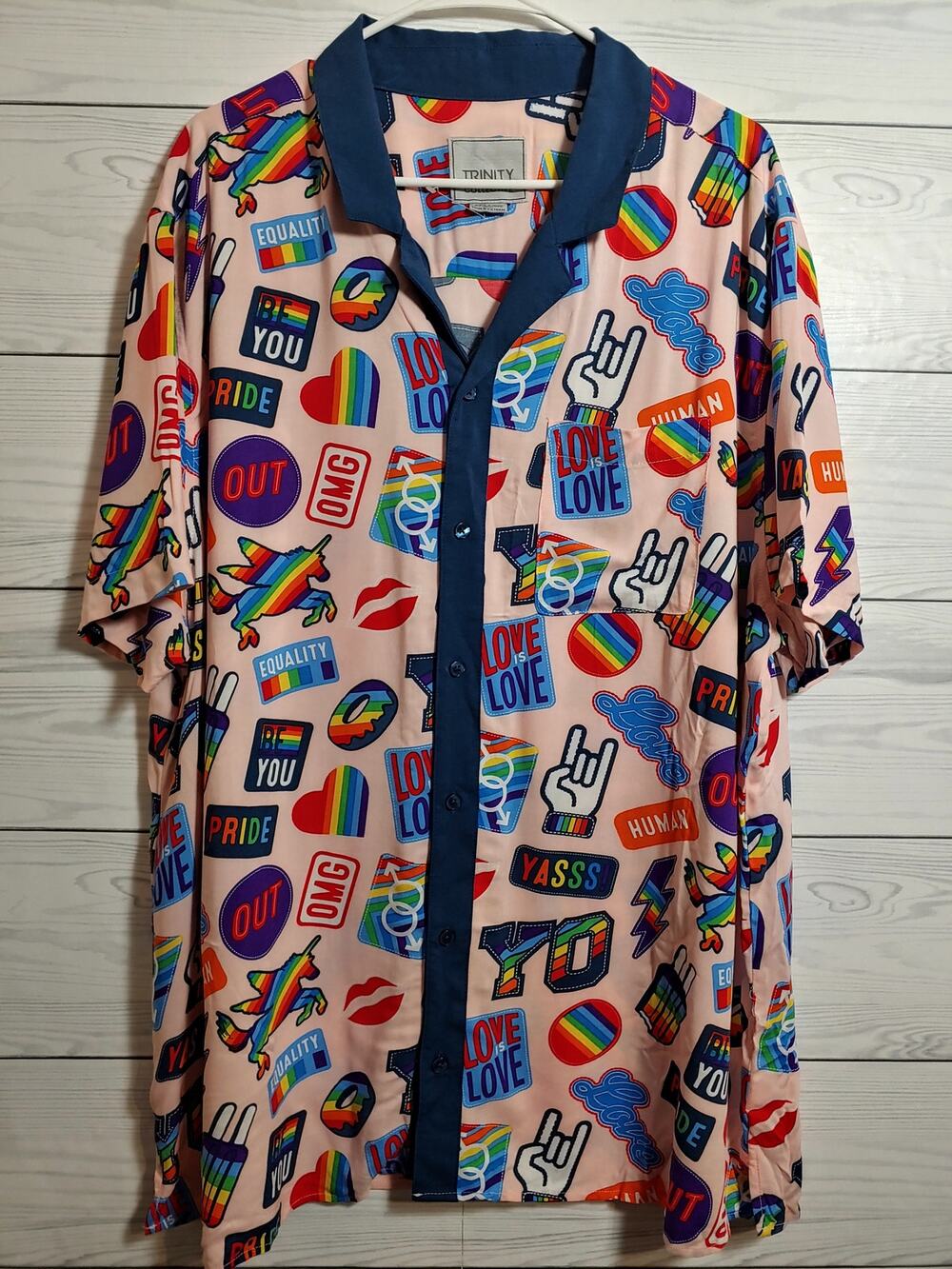 NWOT Mens Trinty Collective Pride Button Front szxxl